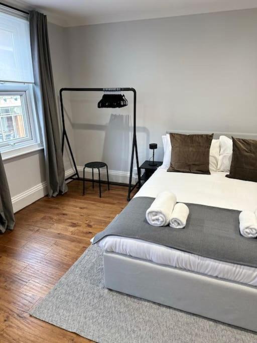 Апартаменти High Wycombe Centre- 2 Bed Flat Екстер'єр фото